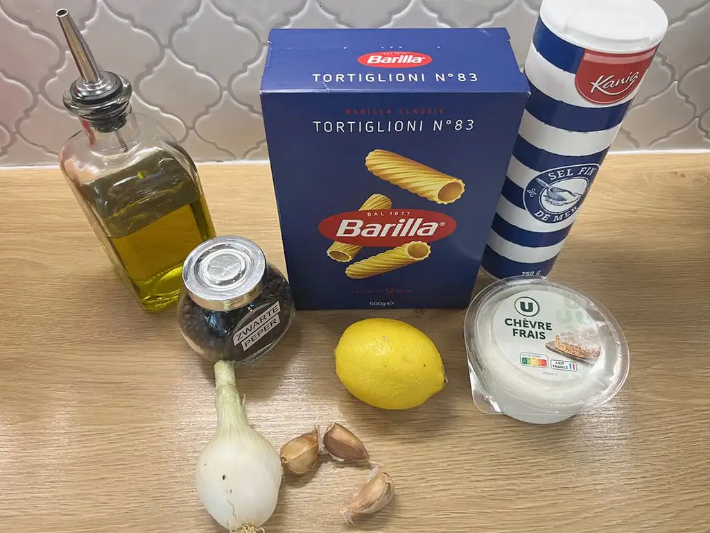 Pâtes végétariennes au fromage de chèvre et citron ingrédients