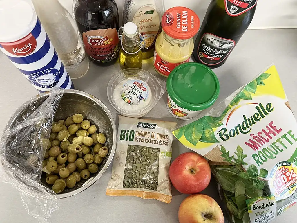 Salade avec pomme et fromage de chèvre ingrédients