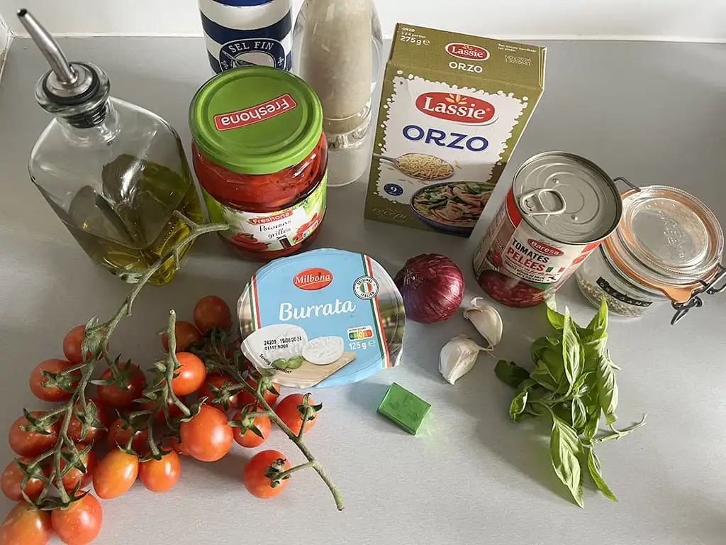 Orzo au poivron avec burrata ingrédients