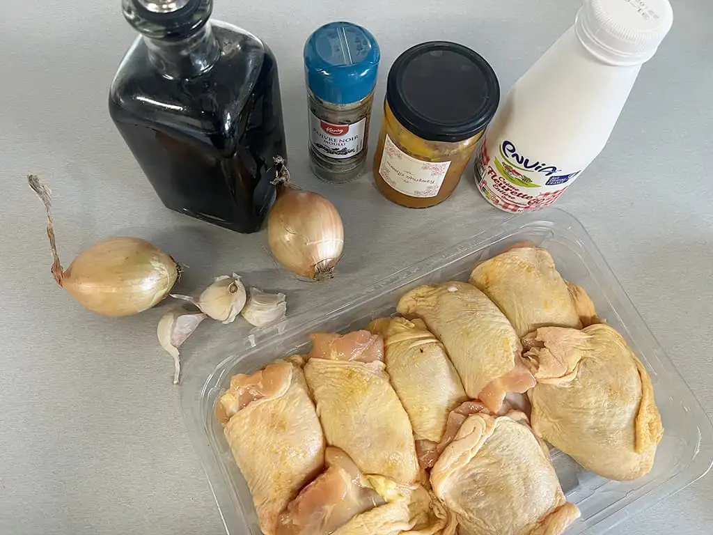 Poulet au chutney de mangue avec riz ingrédients