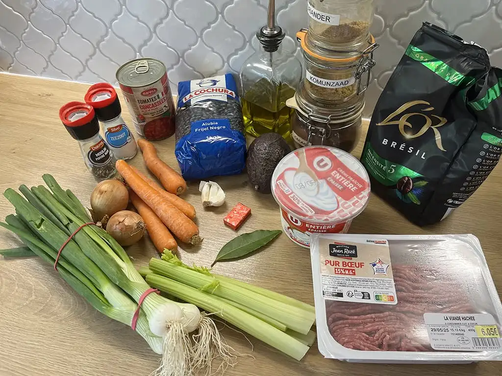 Plat de haricots noirs à la mijoteuse ingrédients