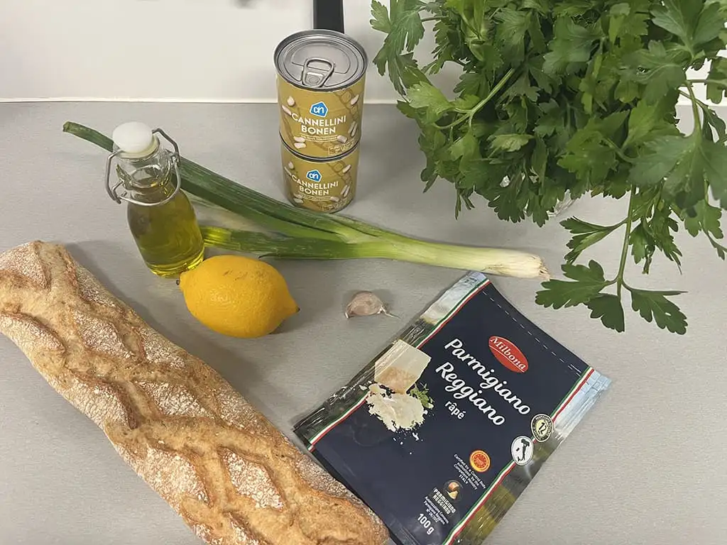 Bruschetta aux haricots cannellini ingrédients