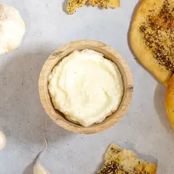 Recette: Toum : Sauce à l'ail libanaise