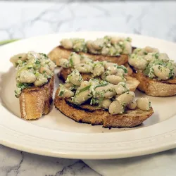 Recette: Bruschetta aux haricots cannellini