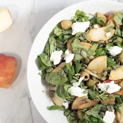 Recette: Salade avec pomme et fromage de chèvre