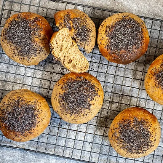 Recette: Petits pains de blé complet moelleux