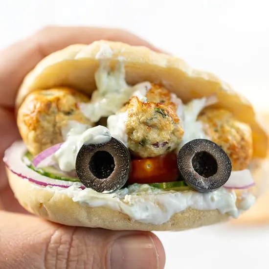 Recette: Pains pita avec des boulettes de dinde