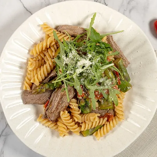 Recette: Fusilli au steak et asperges vertes