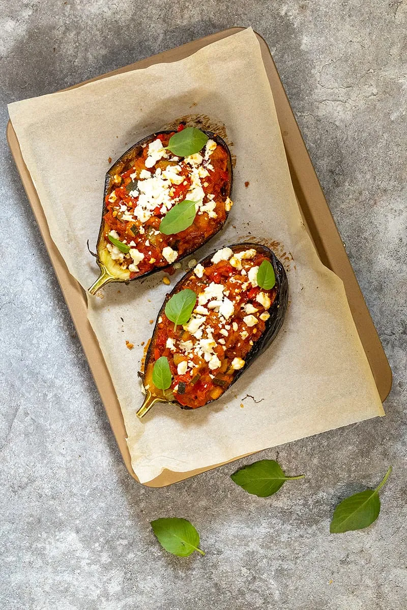 Aubergine farcie à la ratatouille