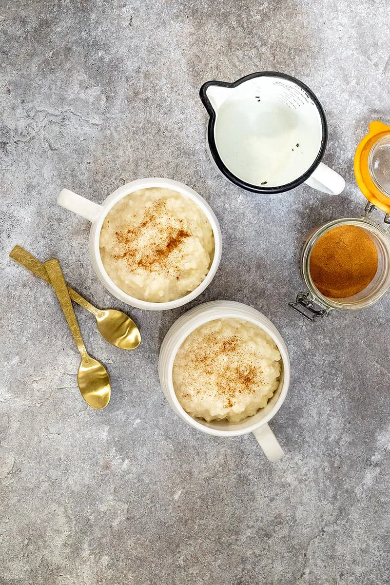 Riz au lait à l’ancienne (délicieusement crémeux)