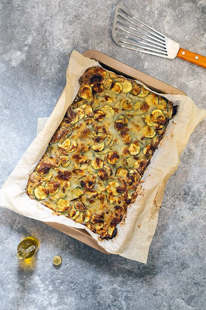 Scarpaccia italienne - tarte salée aux courgettes