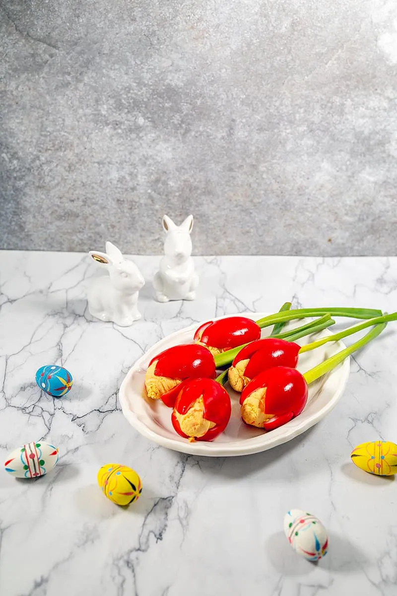 Bouquet d'œufs mimosa en tulipes - parfait pour le brunch de Pâques